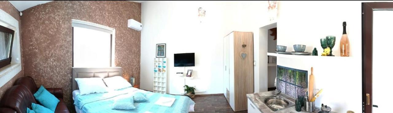 Studio Oliva - Free Parking Pula Extérieur photo